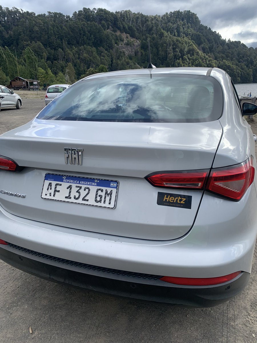 rochimoyano's tweet photo. Casi todos los autos de @hertzargentina en Angostura circulan con patente invisibilizada adrede. Ejemplos: https://t.co/vl273JguUj