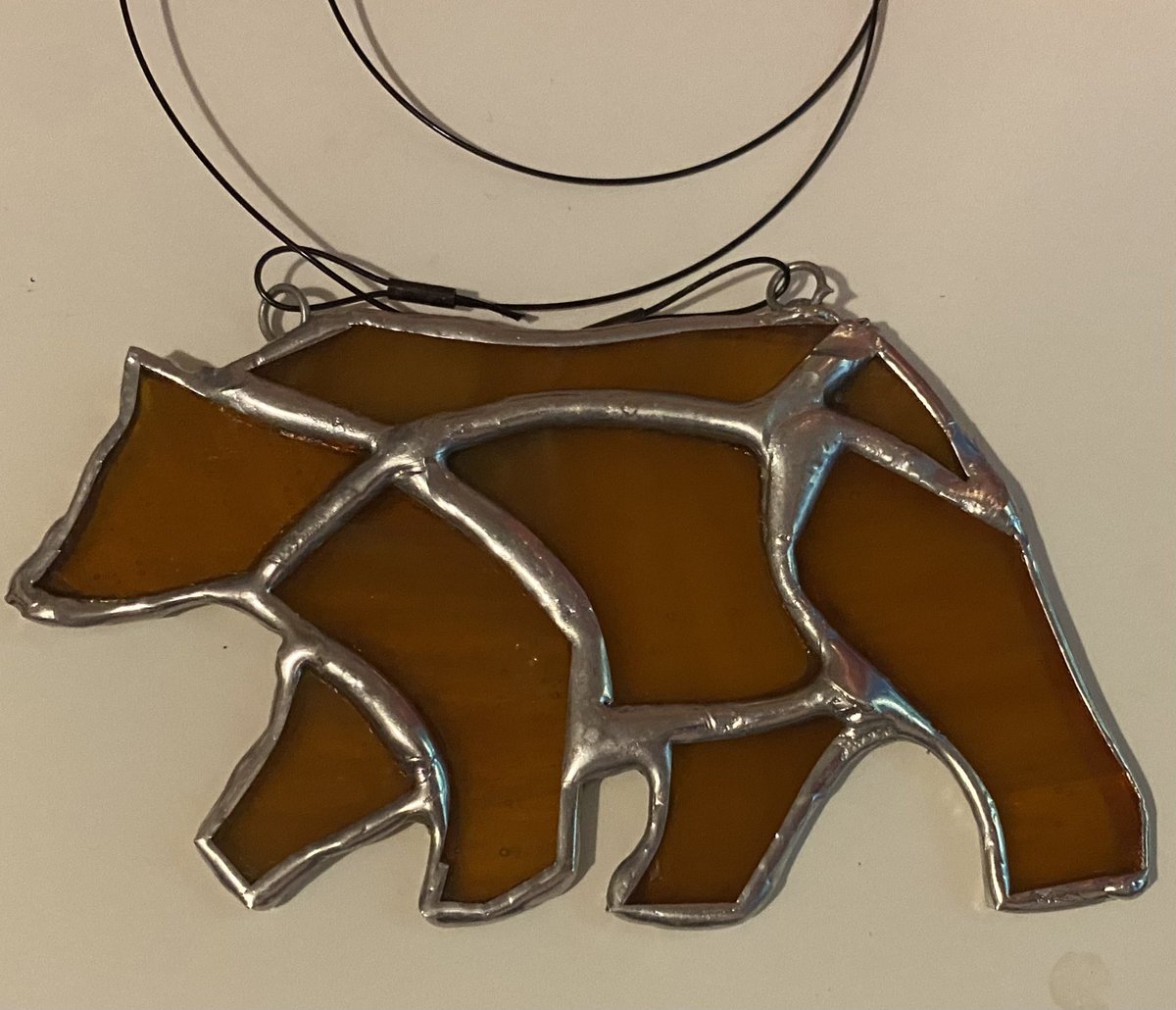 MadeByRye's tweet photo. Hi friends, it’s been awhile I bring offerings of stain glass bears :) #handmade #Bears https://t.co/BNGwcwB0tt