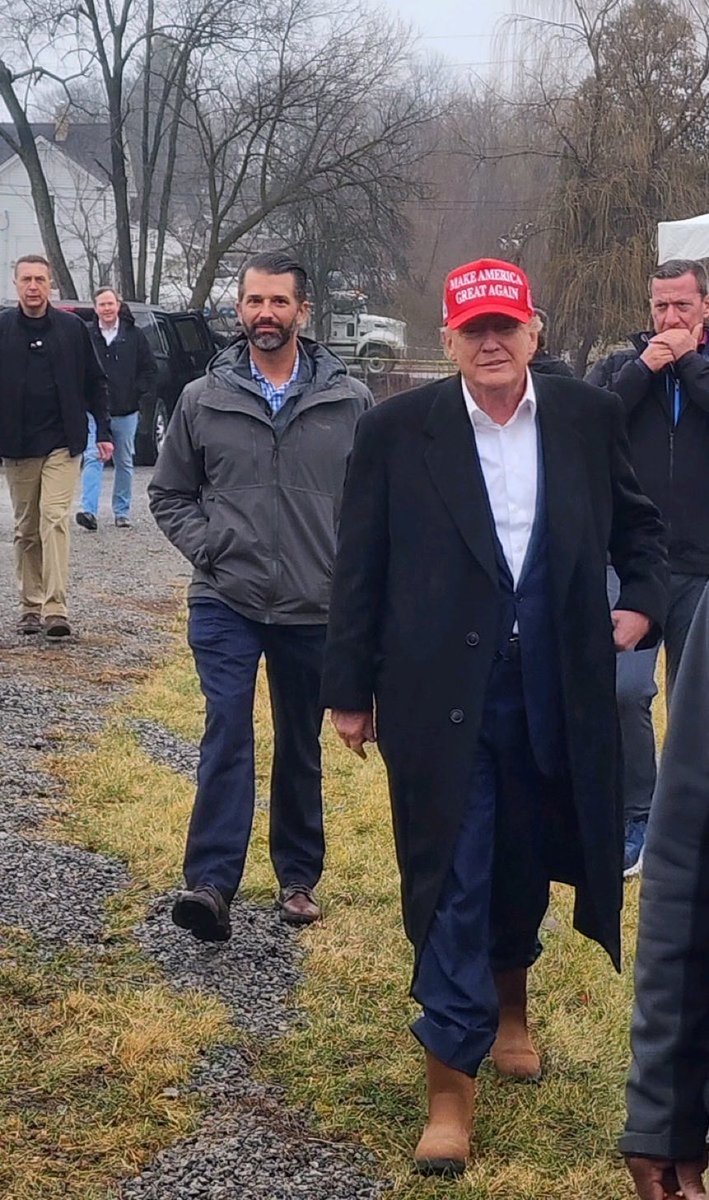 MsAvaArmstrong's tweet photo. We need him — one more term 🇺🇸 https://t.co/gwZIu9Zj9v