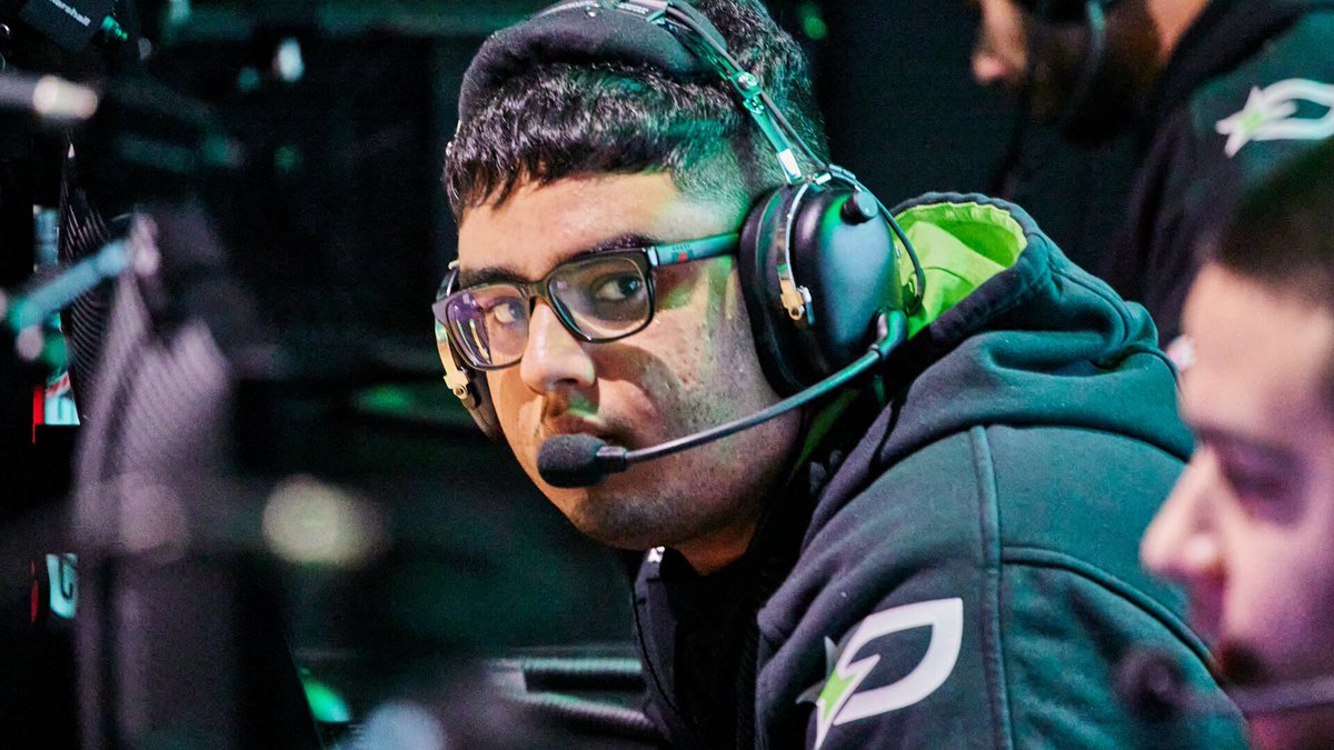 GGBreakingPoint's tweet image. Hey, we know a guy.....