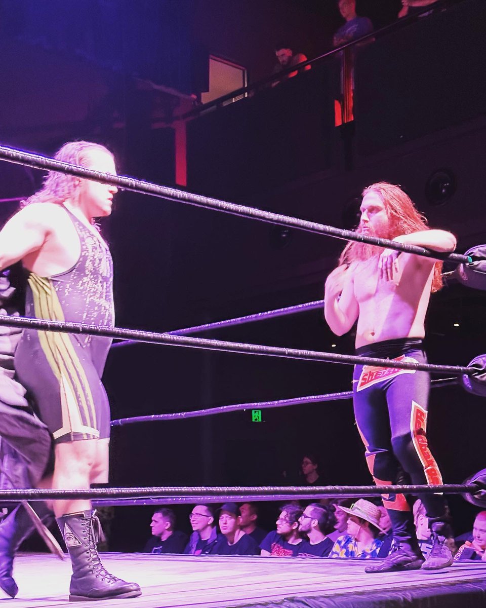 ah22ch's tweet photo. #shelston and @illuminator_xs and oops that wasn’t supposed to happen (last vid)! #zingon @PWAaustralia https://t.co/DFQUqU5Svx