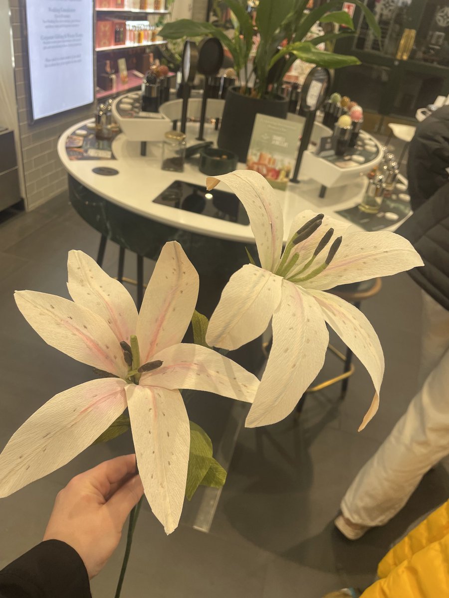 Red_Rocko's tweet photo. Thank you ⁦@MoltonBrownUK⁩ for a lovely evening making flowers at your @Bath branch…a good result I think 👍 ❤️ https://t.co/oB0K4ugUOM
