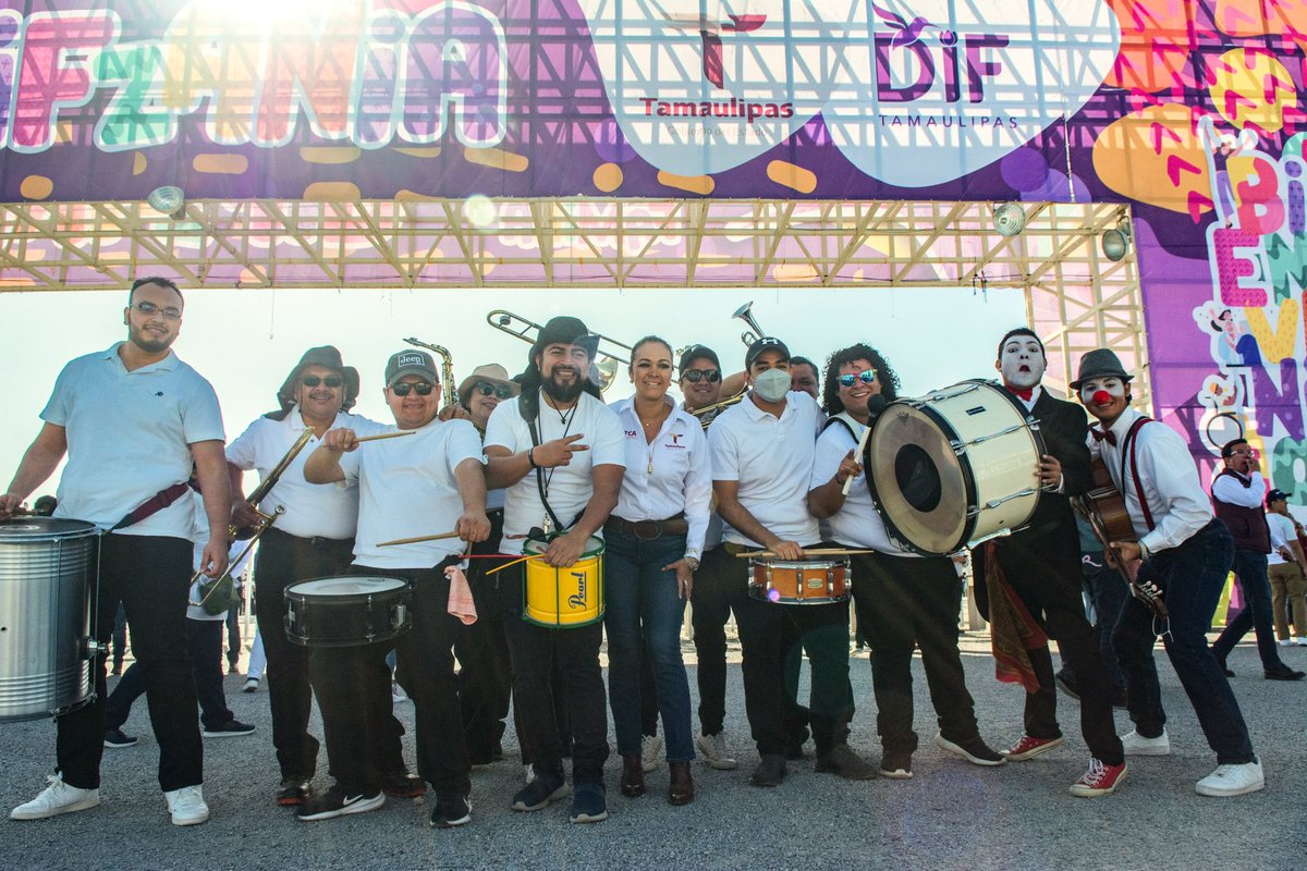 🎉 ¡Las artes y la cultura tamaulipeca presentes en #DIFZania! 🎭🖼️🎵

Arrancan las jornadas de celebración por el Día Nacional de la Familia en el Recinto ferial de #CdVictoria.

¡Acompáñanos! Vive un fin de semana #DIFerente con tu familia.

<a href="/dif_tam/">DIF Tamaulipas</a>