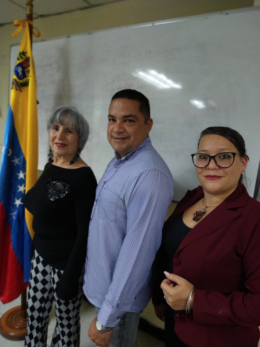 JobKemVzla's tweet photo. Hoy asistimos a la entrega de Certificados de Aprobación del #Curso de #AsistenteJuridíco que con el apoyo académico de @FundaLaSalle y el @iudag_ccs hemos diseñador. 
Felicitamos a todos los entusiastas participantes de las cohortes 1 y 2. https://t.co/4MJLhoVOeI