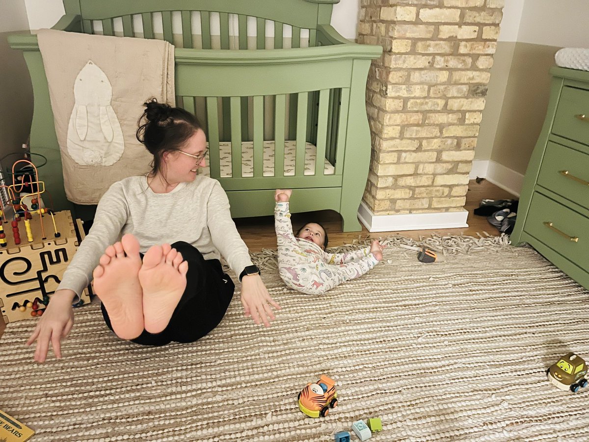 hnonarath's tweet photo. Short writing break to work on our boat pose. I think she almost has it. 😂

#gradmom #dissertation https://t.co/NrzU26QKIK