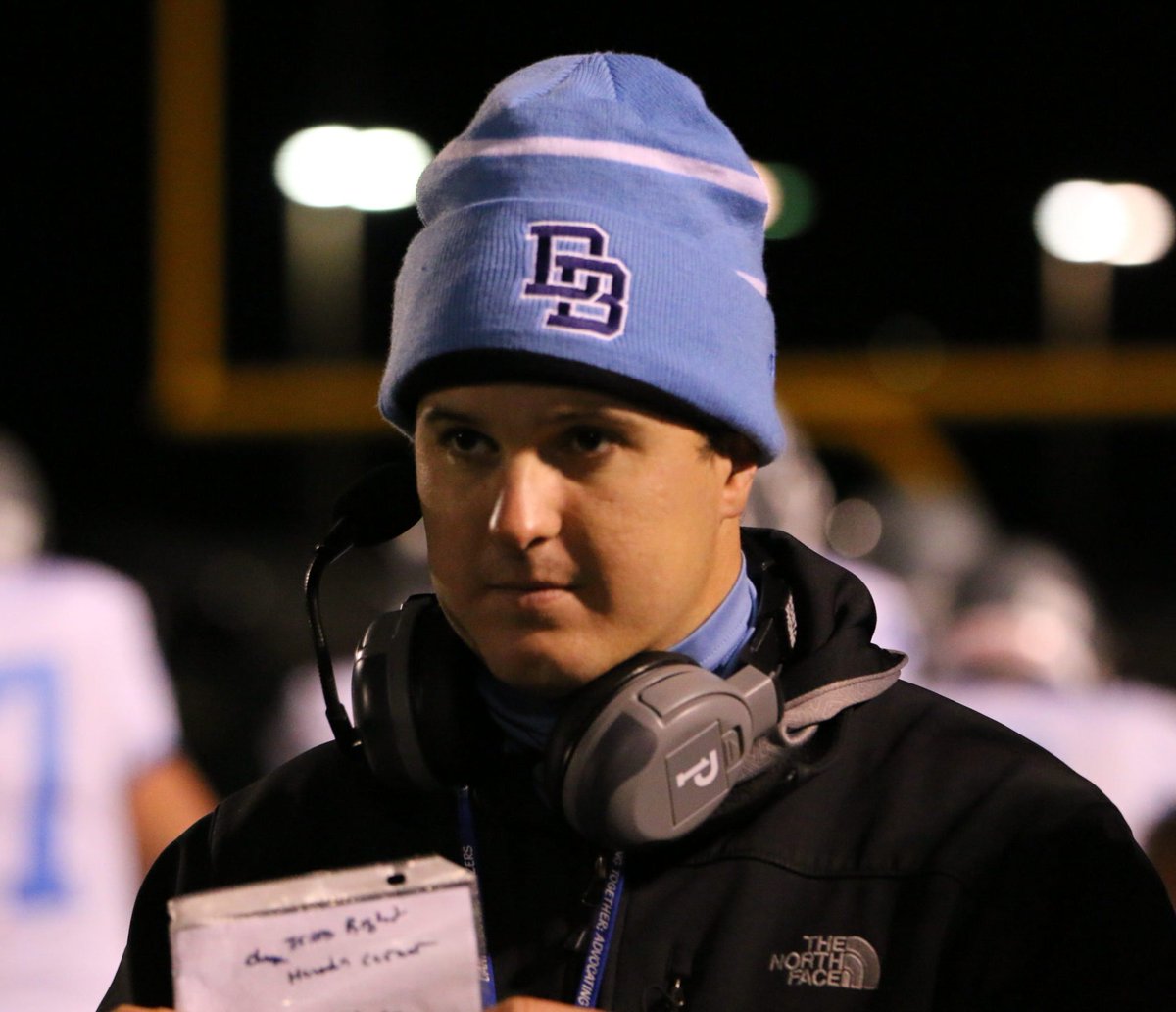 For new Daniel Boone coach  J.D. Okuniewski, football’s all in the family mikedragosports.com/for-new-daniel… @EthanKryman @robbieburns_ @DravenKlick @TonyRulli65 @RGMentz63 @JordanMeyer71  @ryan_souder33 @alexvassallo4 @CoachMartorano @JeffReinhart77 #LLfootball 
#mikedragosports