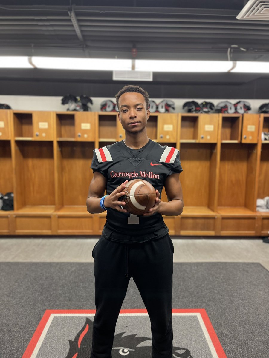 aaronmcdonald__'s tweet photo. Shout out to @CoachGibboney and @CoachRyanLarsen for the visit. It was a pleasure. https://t.co/anQlBedo7n