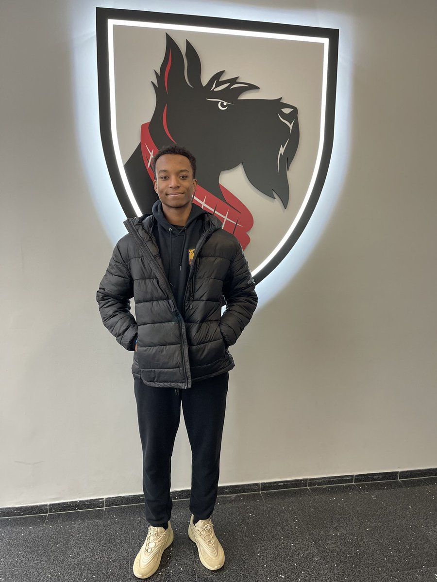 Shout out to <a href="/CoachGibboney/">Coach Gibboney</a> and <a href="/CoachRyanLarsen/">Ryan Larsen</a> for the visit. It was a pleasure.