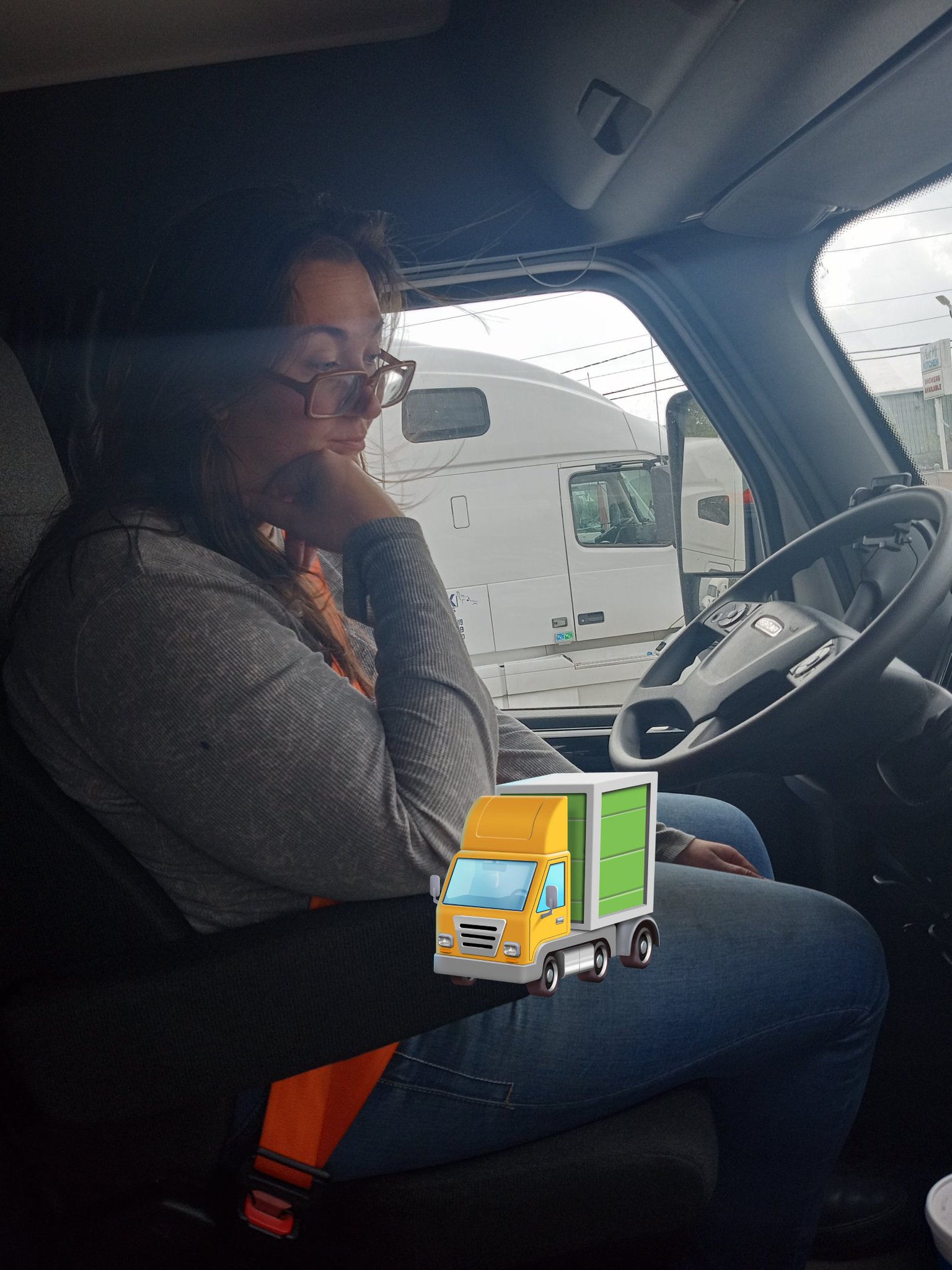 Ugh stuck waiting... What would we do if I was in your town?? #trucker https://t.co/5O987g0wGW