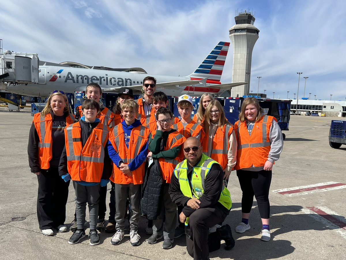 STEM4u2's tweet photo. @gjhsjays STEM Club got to tour Lambert ST Louis Airport today.  It was SO cool! https://t.co/qxZ0Bce6lO