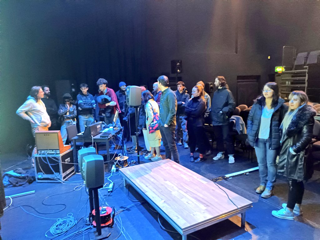 Novars_Research's tweet image. Mark Pilkington explaining to a group of students and concert attendees how he controlled a 1969 #VCS3 synth from a computer to generate live images after his brilliant performance at @MANTIS_Festival @dapilk @SinesandSquares