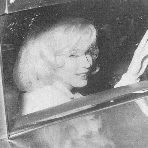 #Marilyn #marilynmonroe #clubpassionmarilyn #evearnold #kennethbattelle #columbiapresbyterianhospital #johnspringer #patricianewcomb