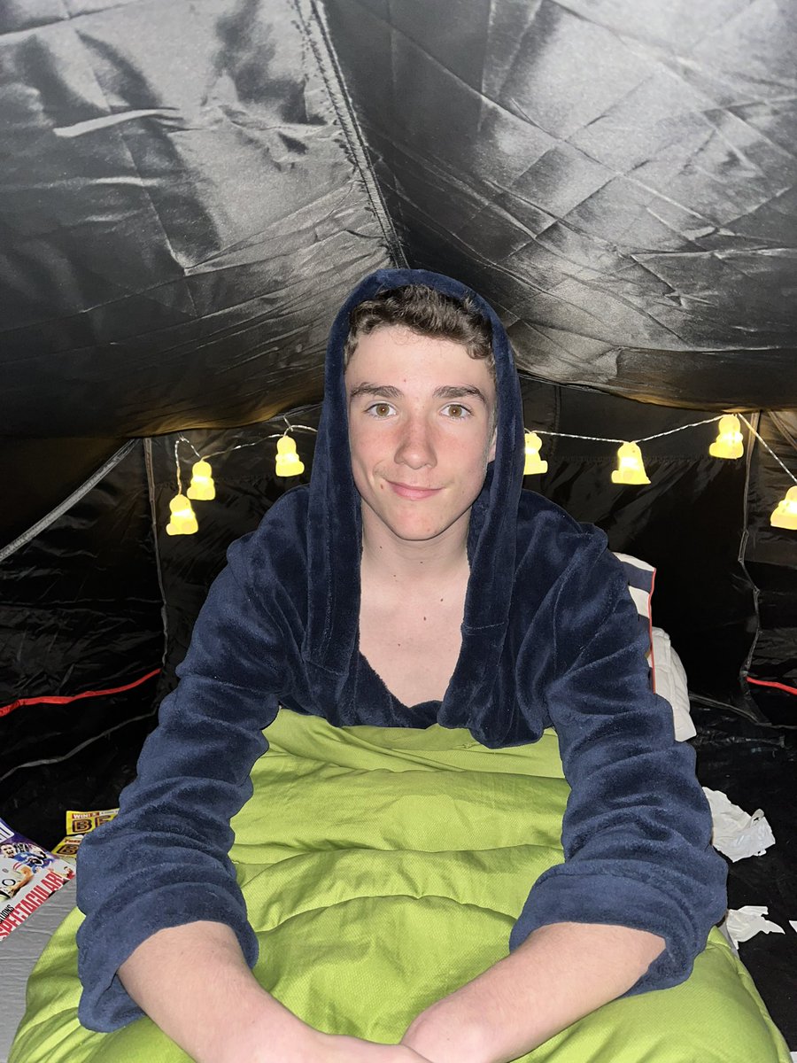 TheBoyInTheTent's tweet photo. 4 weeks tonight will be my final night camping 😬 https://t.co/Q4UoFTRbCO