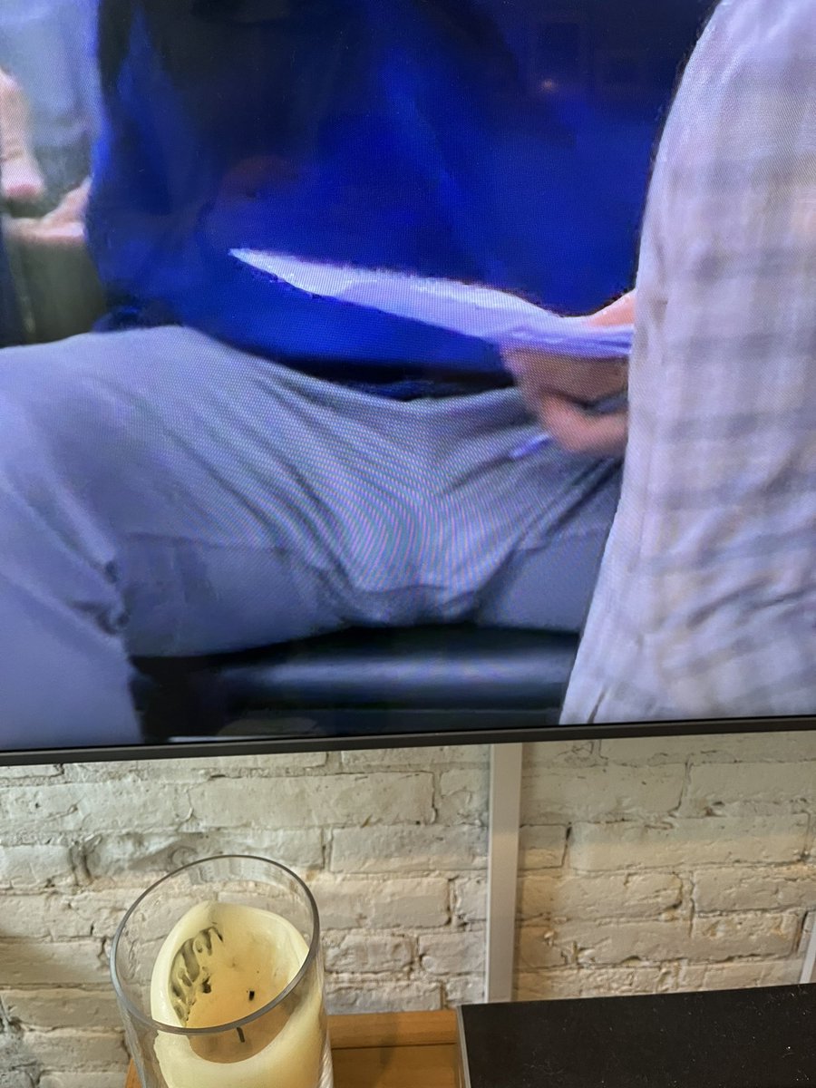 pennstatedude's tweet photo. #watching the @StJohnsBBall v @MarquetteMBB game with my ex-wife Debbie-Ann and we both saw these gigantic nuts on our 85 inch tv!! Debbie-Ann got hot and bothered and said she had to go out to get some #milk and I haven’t seen her since!!! #weare thinking she’s cheating on me!!! https://t.co/3MlndnMhyZ