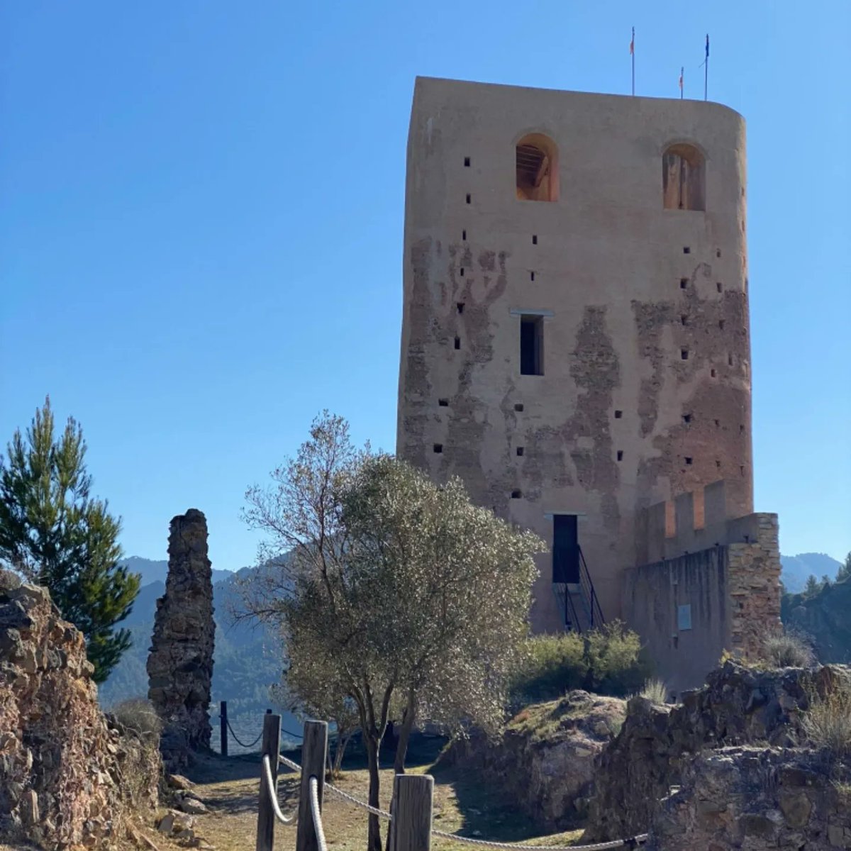 almonecir's tweet photo. Primera comitiva de Balad-Almunestir de las 4 previstas, hoy tocaba desde La Vall de Almonacid hasta Algimia de Almonacid y posterior comida estilo morisco. Todo un éxito. https://t.co/R8scj4IQ2s