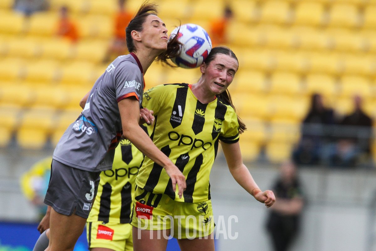 NZPhotomac's tweet photo. ALW - @WgtnPhoenixFC 1 v 1 @brisbaneroar #COYN #NixLevel #StandUpForYourNix

https://t.co/aoiGSeaRuO https://t.co/n8TIyVPMx8