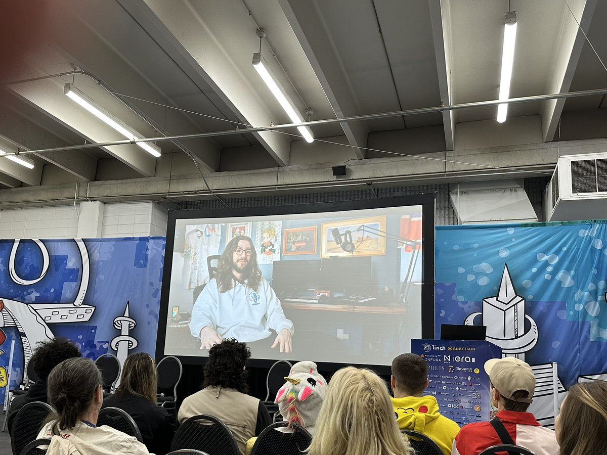 SabrinaLane_1's tweet photo. Yoo this is 🔥!! A MUST WATCH. We see you @collabland @farokh @RugRadio #LETSFORMGROUP #ETHDenver2023 🫡 https://t.co/hxFZ82qlhi