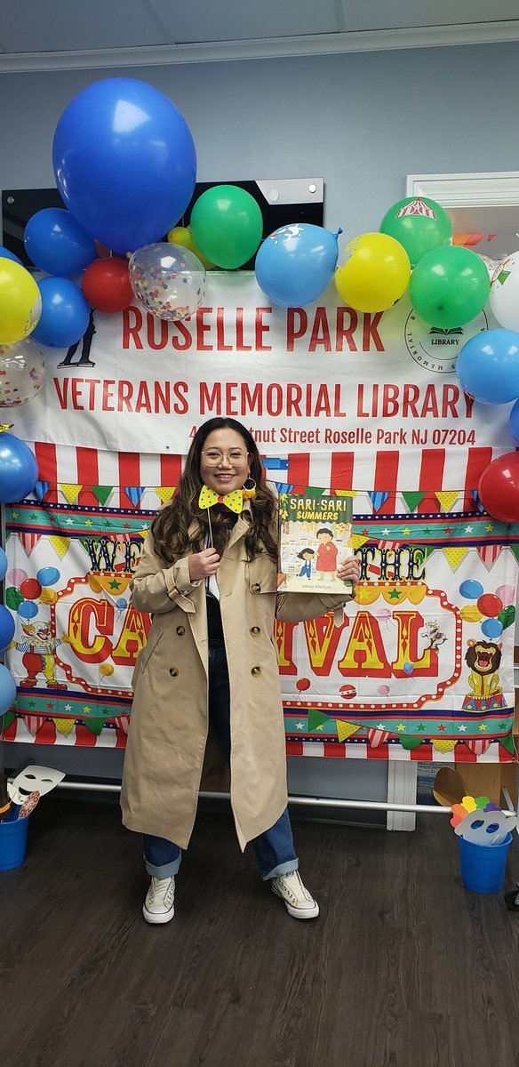 #ReadAcrossAmerica at my local library was so fun today! We read #SariSariSummers, drew, &amp; sang! I ❤️ my library. Thank you, RPVML! 

#kidlit #readaloud #filipino #icecandy #guestreader #filipinobooks #pinoy #filam #picturebooks #ChildrensBooks