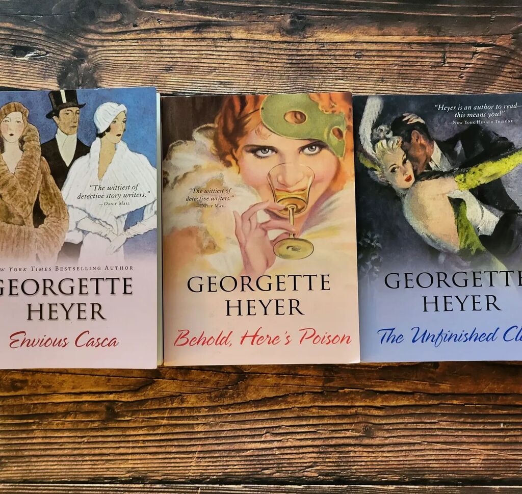It is always the perfect time for Georgette Heyer.

#bookstagram #prettybooks #blogger #bookblogger #reading #books #mysteries #igbooks #igreads