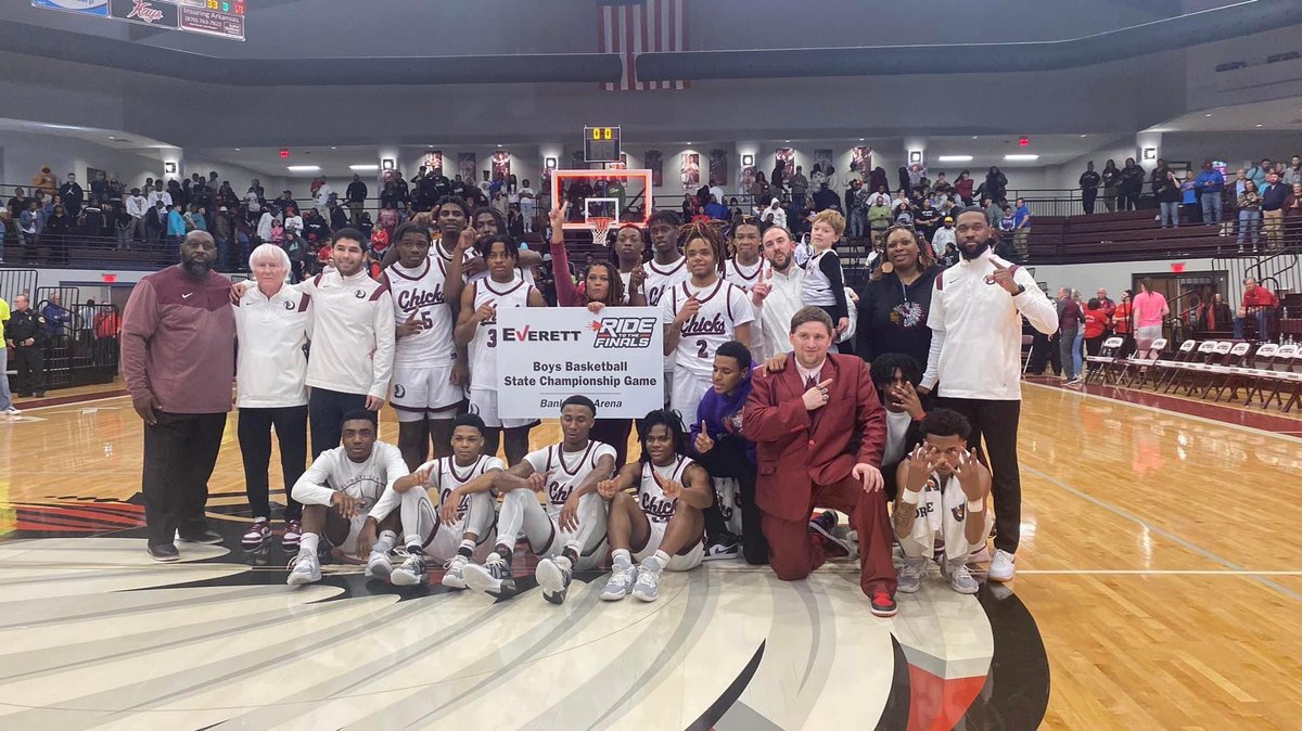 MckP_BHS's tweet photo. Chicks 65 - Farmington 53. With the W your Chickasaws punch their ticket to 4A state finals, Thursday at 1:45PM in Hot Springs. Proud of my guys but not satisfied, need one more. Chick Nation, you showed out this week! #ChickNation https://t.co/B5SYxe4kPA