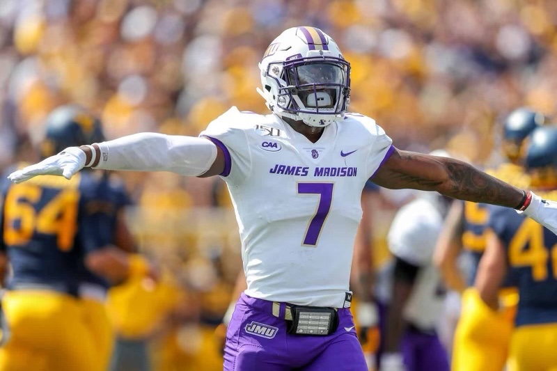 CaydenTrotter's tweet photo. Thankful for my Coaches, Teammates and Parents for helping me earn an offer from @JMUFootball @mhalloliver @JMUCurtCignetti  @NCWarriorsFB @ChadSimmons_ @JeremyO_Johnson @247recruiting @Mansell247 @CharlesPower #GoDukes 🟣🟡 https://t.co/d7wfX8JsTL