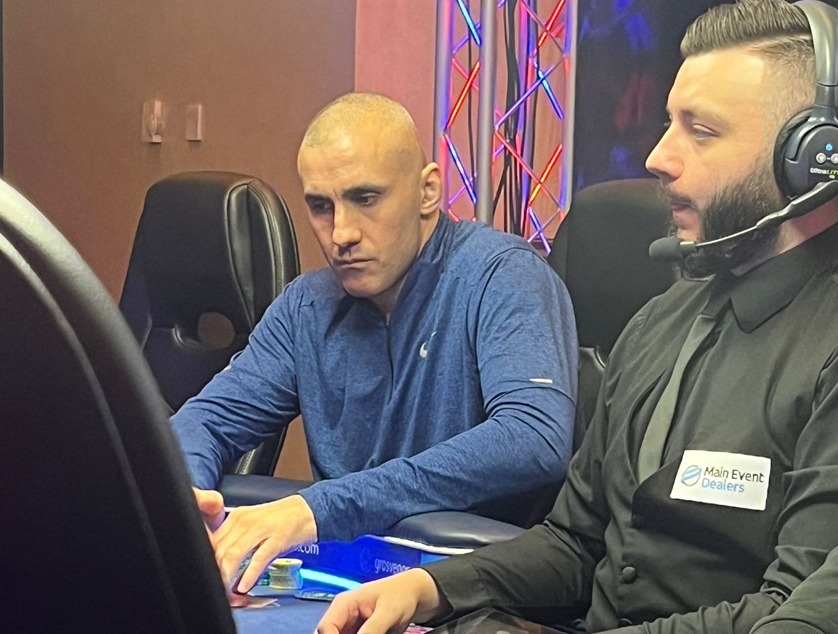 GrosvenorPoker's tweet photo. 57th-Joseph  Mcerlean-£4,220
58th-Richard  Jones-£4,220
59th-Vincenzo  Lupoli-£4,220
60th-Robert  Bickley-£4,220
61st-Colin  Macandrew-£4,220
62nd-Simon  Chan-£4,220
63rd-Terry  Etim (pictured)-£4,220 https://t.co/eQ65FSvDXD