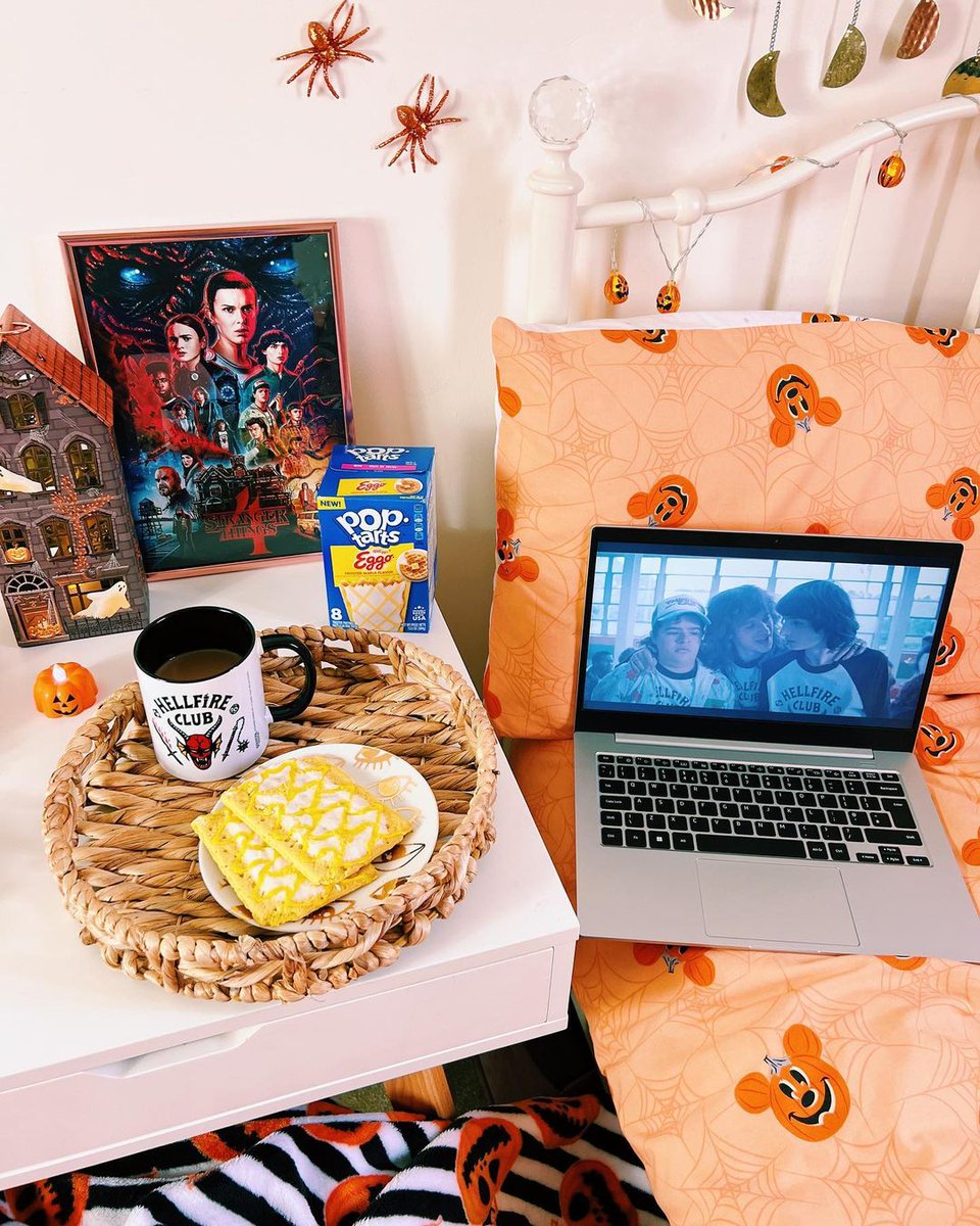 Happy #StrangerThings Saturday!

Give your living space a touch of the Upside Down with some of our retro Stranger Things homeware! ✨

Check it out here! 🔥
>> bit.ly/3SL6lzf