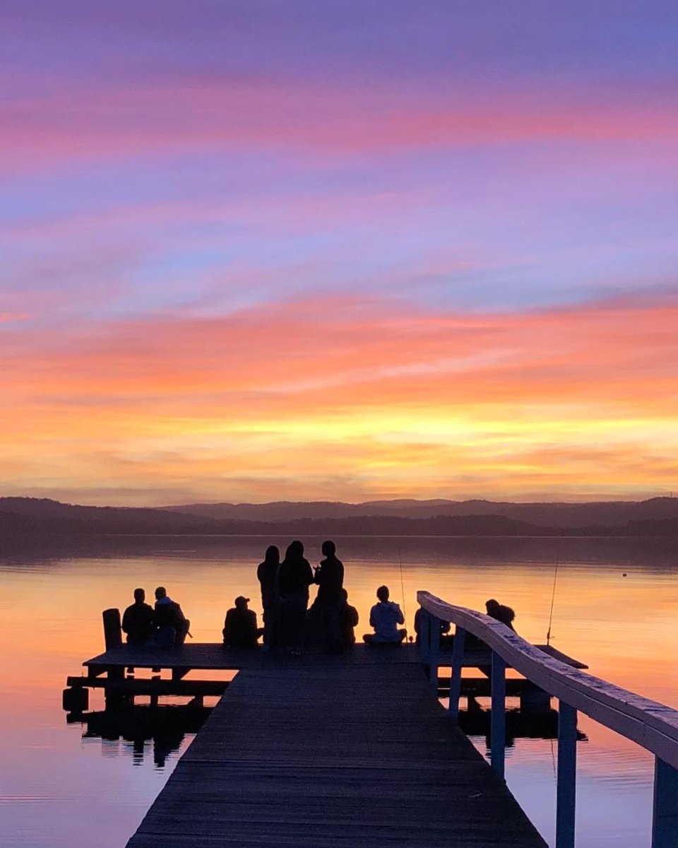 NewSouthWales's tweet photo. BRB, heading to #LongJetty on the #CentralCoastNSW for this magical sunset 💜

Thanks for sharing your #feelNSW moment IG/_kimmyharris https://t.co/iiqBMmkxLy