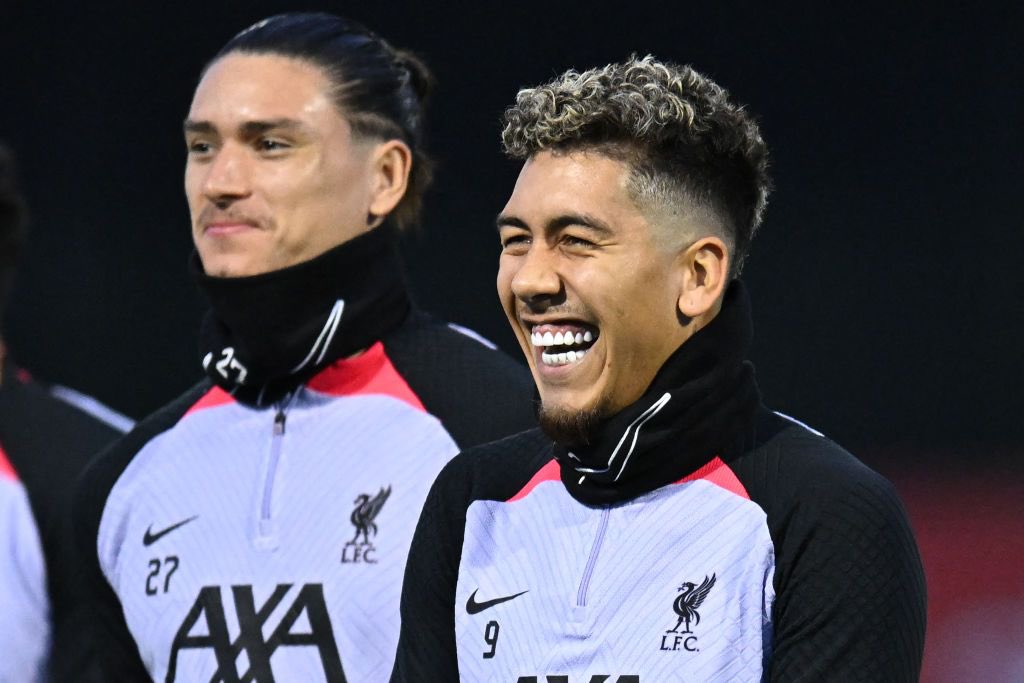 TheAnfieldTalk's tweet photo. (🟢) NEW: 

Roberto Firmino was considering a new deal but he acknowledged the younger forwards coming through: Gakpo, Núñez, Jota and felt it was the right time for everyone for him to leave. 

It was a tough decision with his family.  [@Plettigoal] https://t.co/HbBMqMUZeM