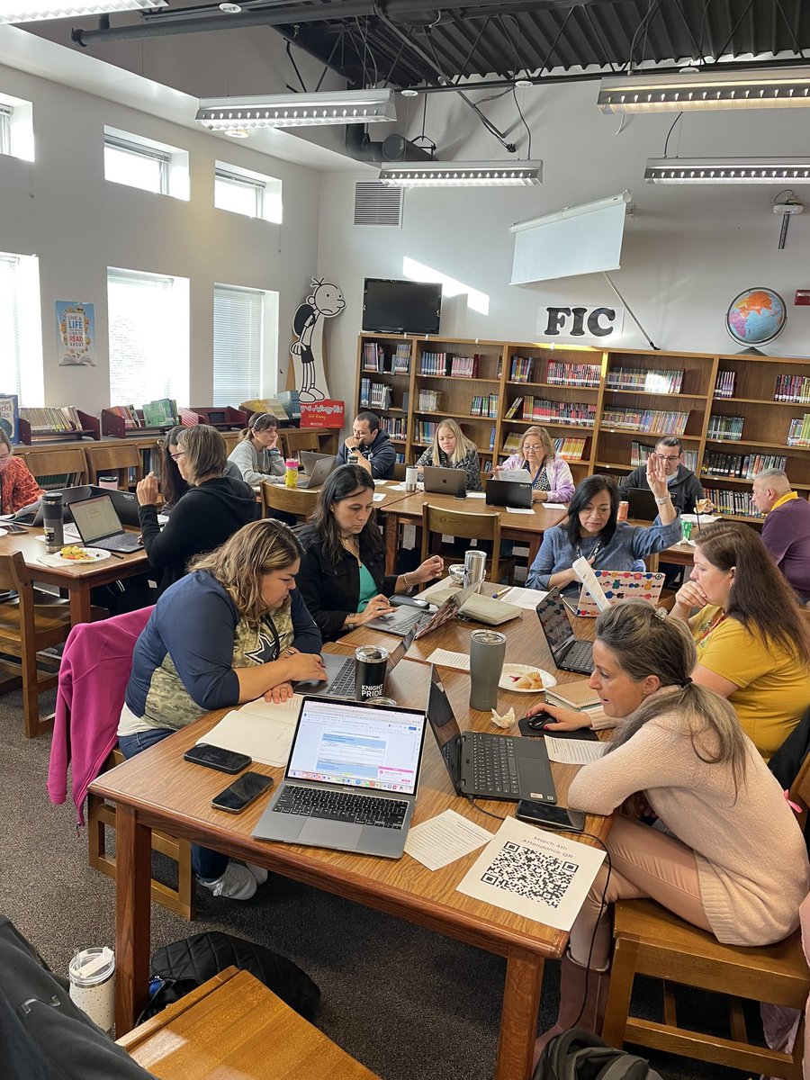 PadillaDISD's tweet photo. Such a great day of training with @DragonsMedrano @MapleLawnES @knightelementary .Thank you all for your engagement, collaboration, and for all the yummy food you brought to share today! @DrZoePaganthank you so much for being such a wonderful partner. You rock!! @ICanReadDallas https://t.co/1NeCzhJpTk