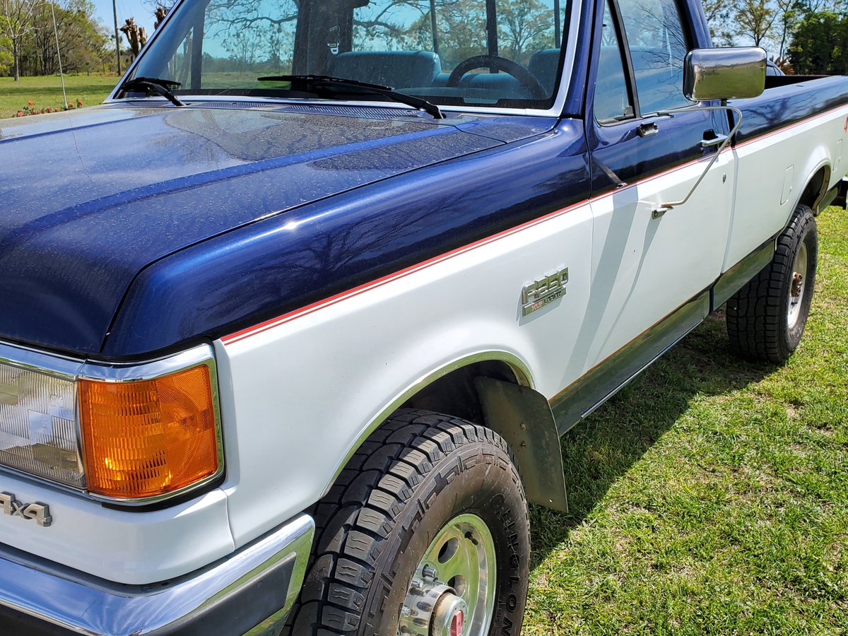 CADonateLife's tweet photo. 1991 Ford F-250 XLT Lariat https://t.co/4hF8UEFwCG https://t.co/Pn4ZRGyLu8