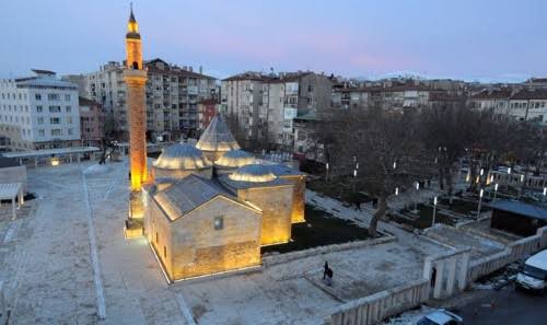 _arifsaylam's tweet photo. Kırşehir 

Ahi Evran 🕌 https://t.co/dTUwkDNOqY