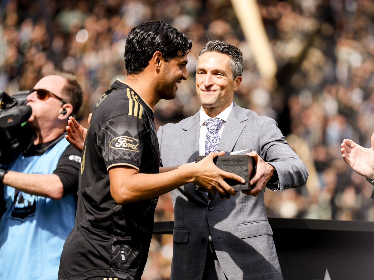 LAFC's tweet photo. For Los Angeles. 💍 https://t.co/gkUzRgNSmw