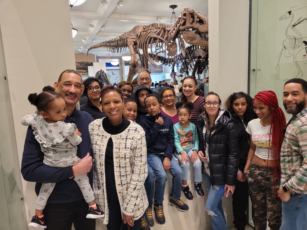 NYCSpeakerAdams's tweet photo. .@NYCCouncil's FIRST wife, mother and grandmother-Speaker was overjoyed to spend the day with my family @AMNH! Thanks to #DanSlippen for your hospitality, we had such a blast! WORLD...come and visit our GREAT City Landmark!! https://t.co/EOpJFWE6HJ