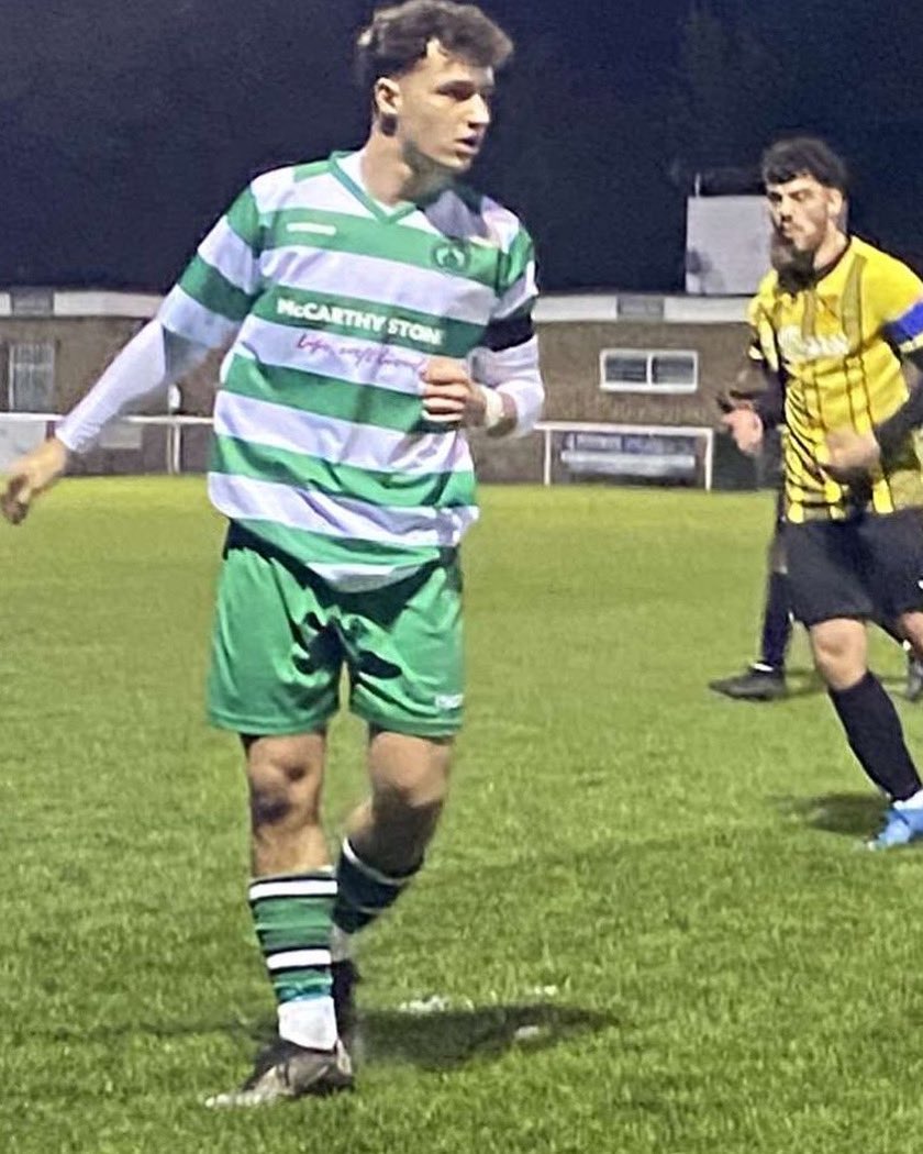 Teknika_Pro's tweet photo. Congratulations to Teknika Pro Scholar &amp; Chipstead U18 player @josh.burr8 who made is 5th @chipsteadfcsurrey 1st team appearance today. ⚽️⚽️⚽️⚽️⚽️

🔥👏 🍟 🟢⚪️

#pathways #welldone #teknika #scholar #chipstead #development #step4 #football @RiddlesdownPE @CollegiateTrust https://t.co/jCNvAMZGb5