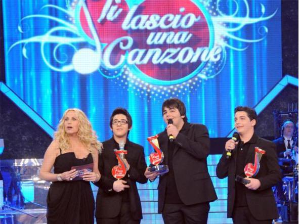 Cinguetterai's tweet photo. E ricordiamolo al mondo chi eravamo e che potremmo ritornare
#TheVoiceKids #TiLascioUnaCanzone #TLUC #TheVoiceKidsIt https://t.co/floHKi1bo0