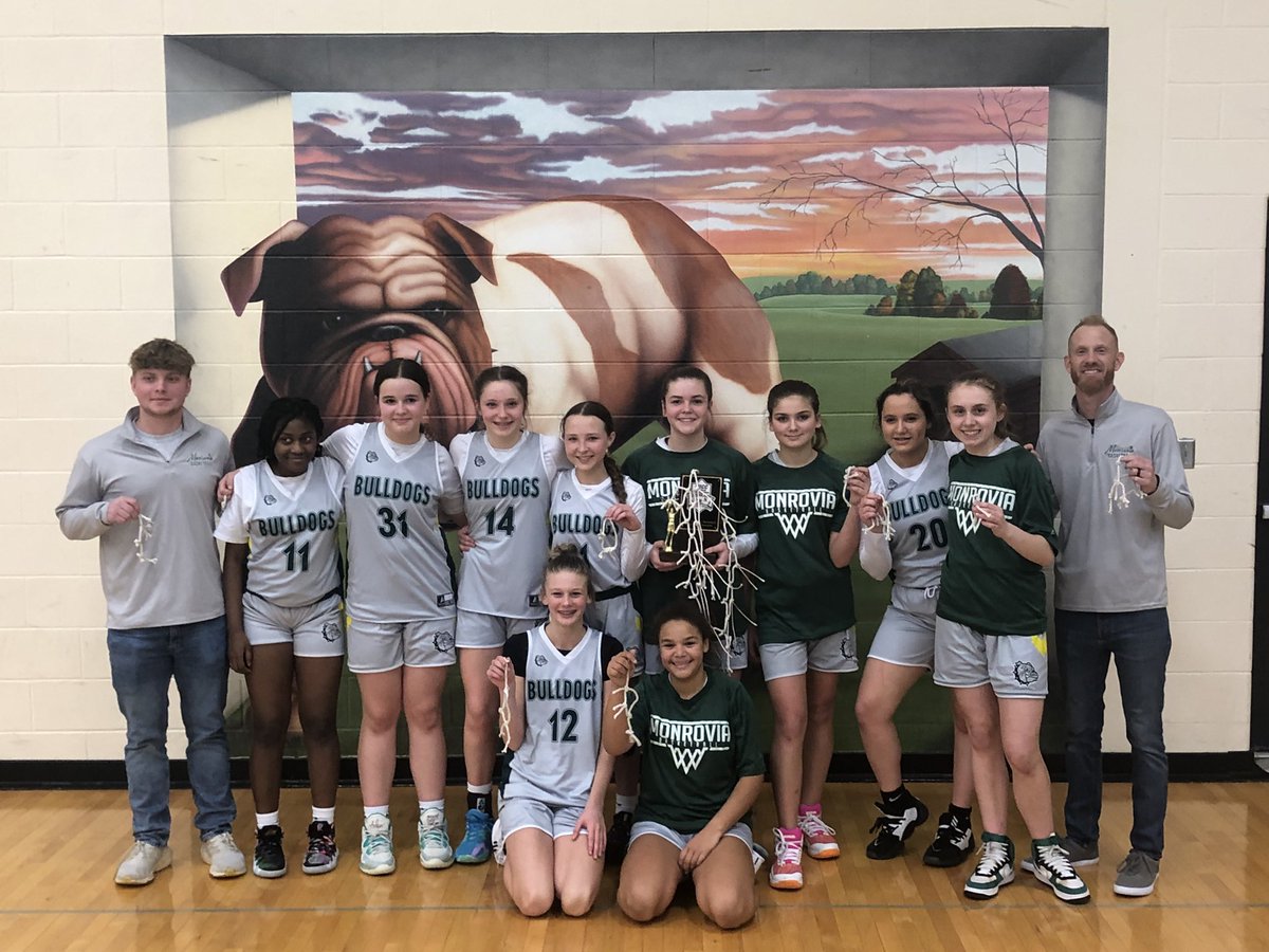 ATauer1's tweet photo. Monrovia 7th grade girls had a magical run this season. 19-0 and MICC conference champions! https://t.co/h7bRGTsumf