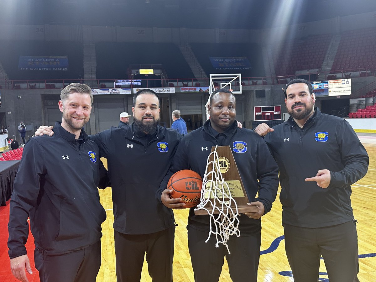 coachmutt's tweet photo. 🟦🟦 Summit Boys Basketball 🟦🟦

History makers!

Summit        5️⃣4️⃣
EP Chapin   4️⃣7️⃣

🏆 Region 1 Champions and headed San Antonio to the State Tournament

Words are inefficient to explain how PROUD I am for Coach Prichett, his staff and Jaguar players!

#JagNation
#2more🏆 https://t.co/nldeGLPQ3s