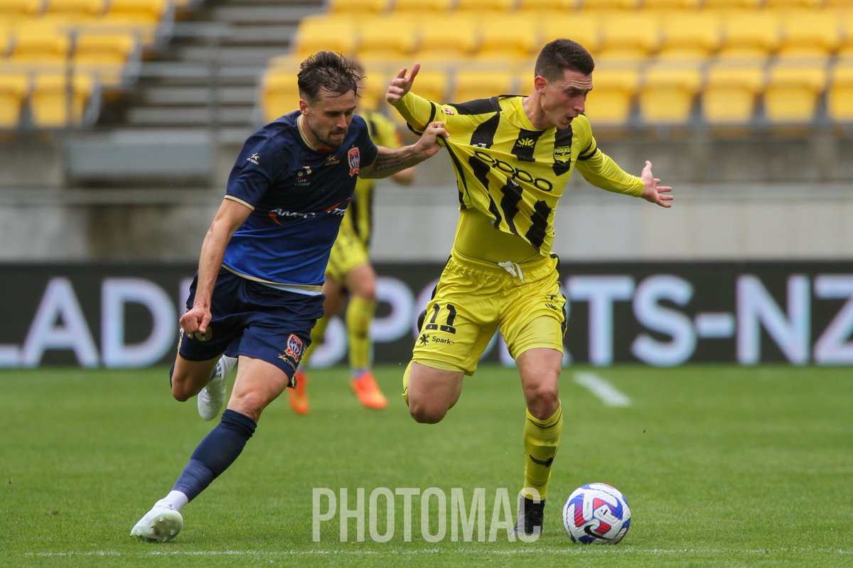 NZPhotomac's tweet photo. ALM - @WgtnPhoenixFC 2 v 1 @NewcastleJetsFC #COYN #NixLevel #StandUpForYourNix

https://t.co/2u4qYBE4to https://t.co/wtyDVQ6u2P