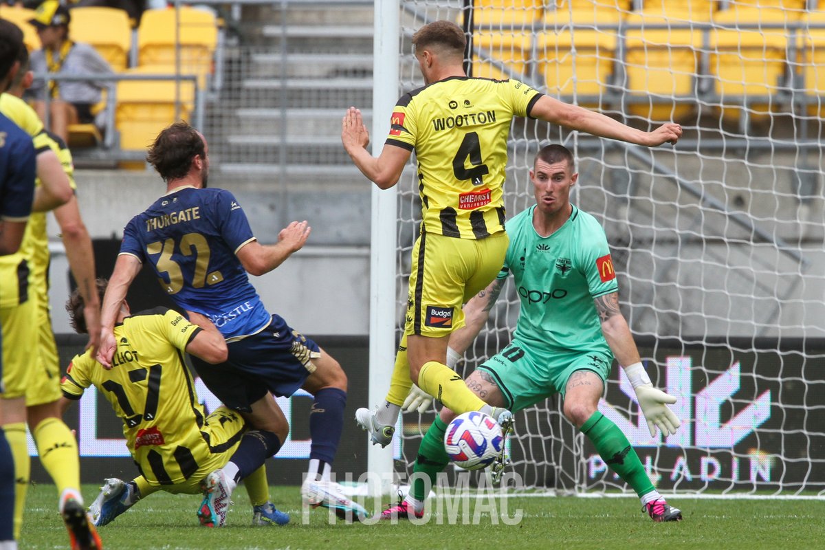 NZPhotomac's tweet photo. ALM - @WgtnPhoenixFC 2 v 1 @NewcastleJetsFC #COYN #NixLevel #StandUpForYourNix

https://t.co/2u4qYBE4to https://t.co/wtyDVQ6u2P