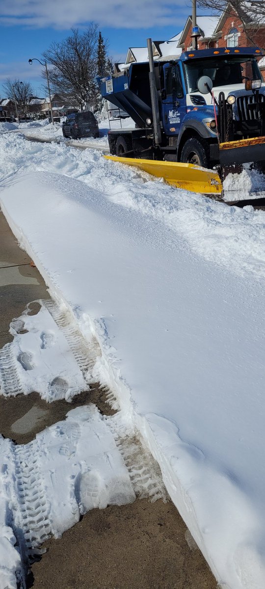 3D_Ideation's tweet photo. @patrickbrownont stop using snowplow to dump snow back on the driveway...will you come and clean this? #ShameOnYou use the budget for some good, Vaughan and Markham do not do thus #shame #CTVTweets #ctvnews #citytvnews https://t.co/z69ahnm2fL