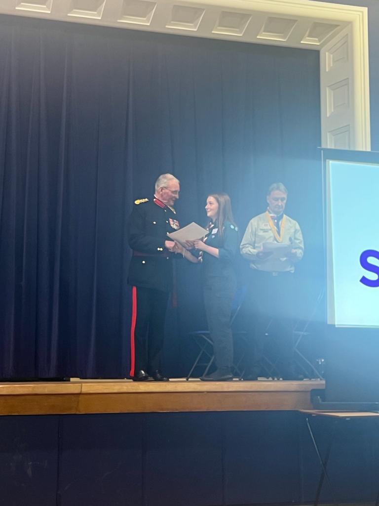 Oatisoatlands's tweet photo. Daisy receiving her Chief Scout's Gold Award. Well done 🎉🎉 https://t.co/DlKdVK8sZU