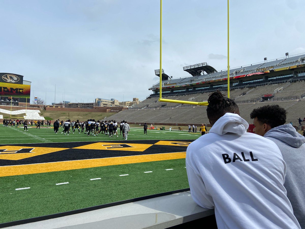 DominikBall's tweet photo. Thank you @MizzouFootball for the great visit, look forward to coming back soon! @JoshBostick8 @adamgorney @AllenTrieu @EDGYTIM @TH3FBA @Rivals_Clint @CoachLoop @PHS_Football @LemmingReport https://t.co/v4xpHNsDMc