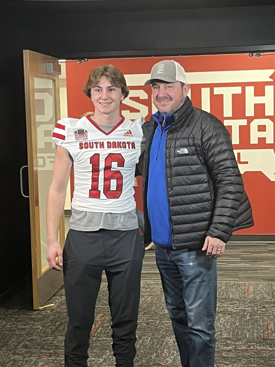 Thank you <a href="/SDCoyotesFB/">South Dakota Football</a> for having me out for a junior day. <a href="/CoachTJohansen/">Travis Johansen</a> <a href="/Coach_JDavis/">Joshua Davis</a>
