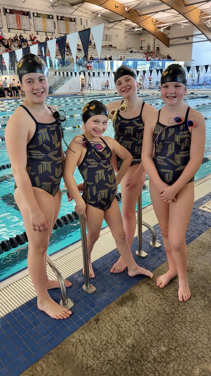 10&amp;U girls relay is READY!🔥🔥🔥

Day 3 finals at MV Champs! Good luck to all of our athletes competing in finals tonight!