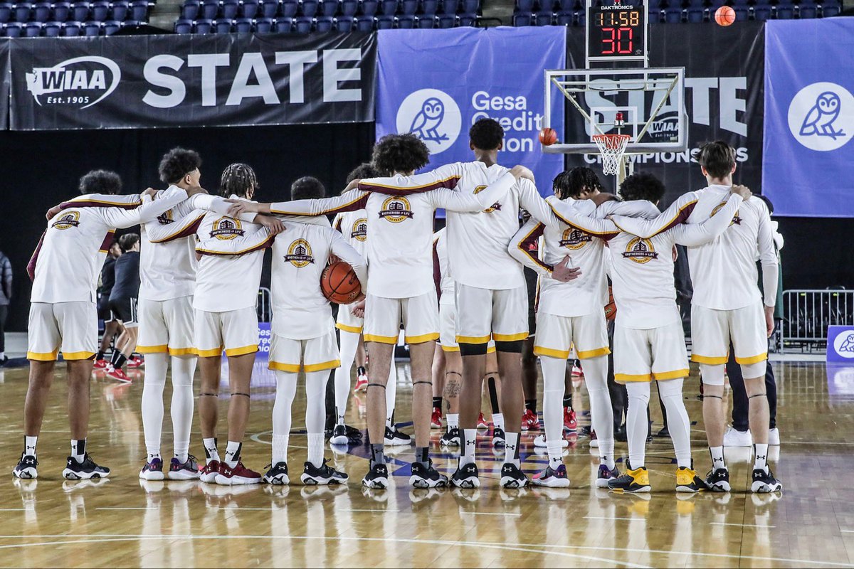 One last game... & a Metro League match-up as the Irish meet Garfield for the 3A State Title. Tip-off scheduled for 5:00PM @ the Tacoma Dome. LET'S GO IRISH! ☘️🏀 Game Time Links ⬇️⬇️ Tickets: ticketmaster.com/event/0F005E2B… NFHS Stream: nfhsnetwork.com/events/wiaa-wa…