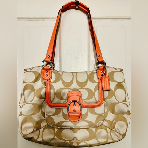 mariahigdon7's tweet photo. So good I had to share! Check out all the items I'm loving on @Poshmarkapp from @4bizandpleasure #poshmark #fashion #style #shopmycloset #sourceunknown #coach #gap: https://t.co/6mLbqY0fkt https://t.co/NAW1jtU1bv