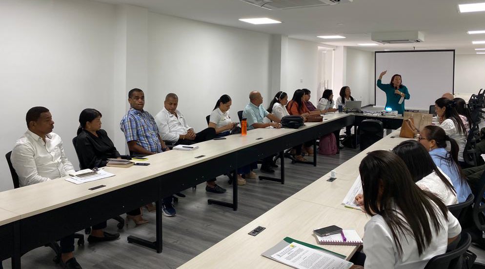 yaneriscc's tweet photo. En el 1er comité departamental  del Sistema de Responsabilidad Penal para Adolescentes de este año, se definieron líneas de avance para la creación del Centro de Internamiento Preventivo CIP para #LaGuajira, @ICBFColombia e instituciones comprometidos con el logro de esta meta. https://t.co/I21huw1DRl
