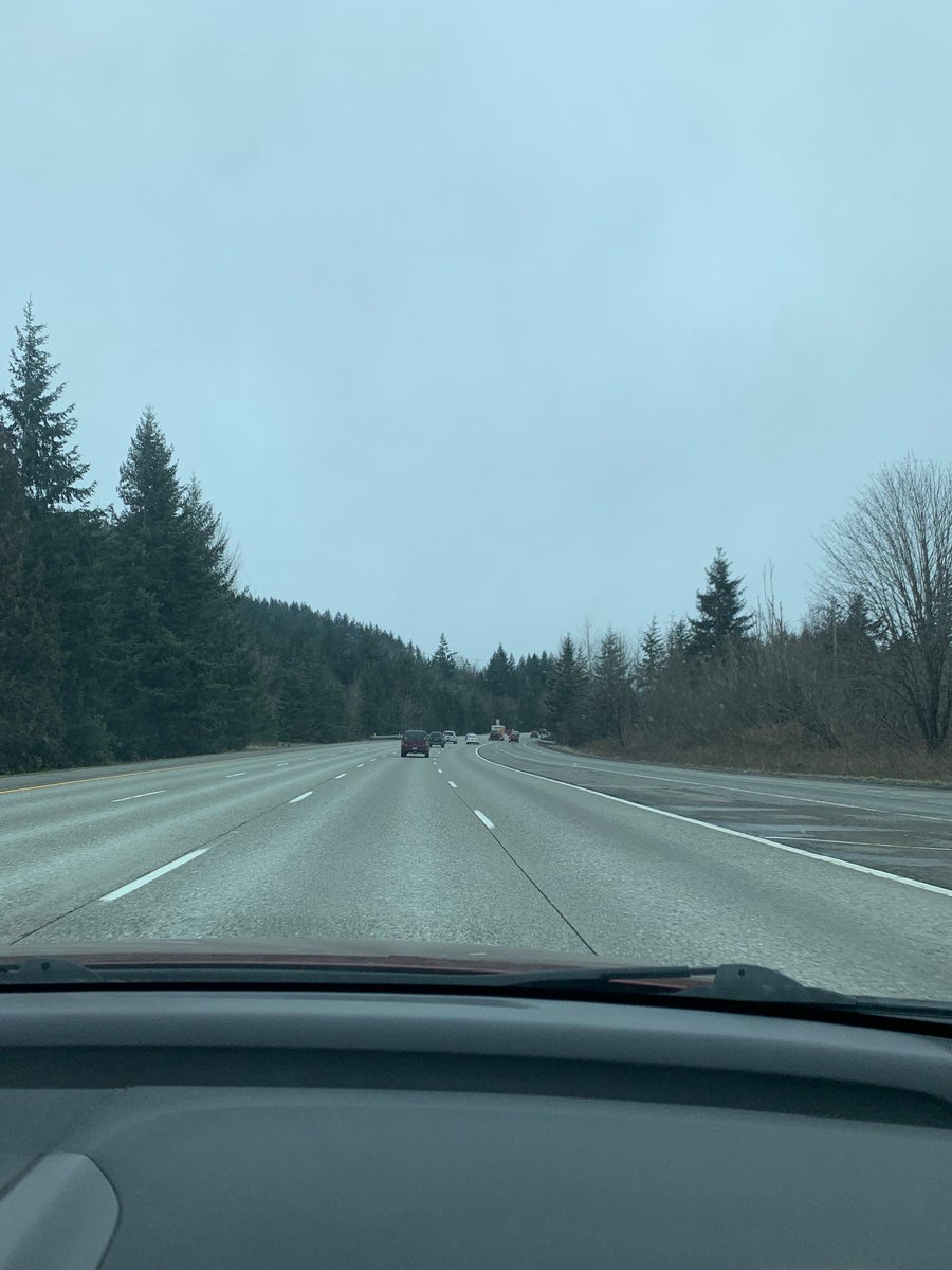 Long ass drive to Canada just me and Momtail, ask us anything :)