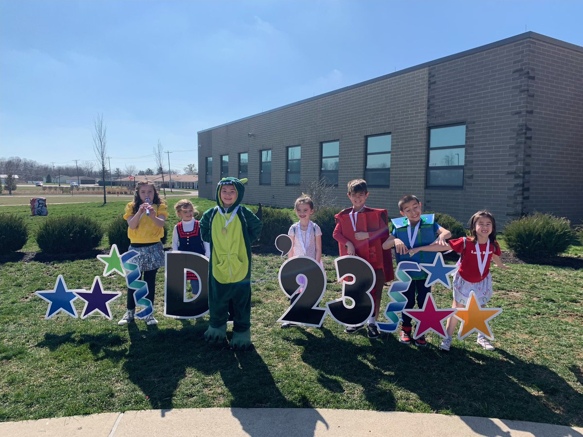 Thank you <a href="/mrykowski1/">Mary Rykowski</a> for allowing the Spiders and Courageous Chameleons to complete at the regional DI tourney today. The smiles and fun memories were endless. <a href="/wcsgifted/">Suzanne Palmer</a> <a href="/wcsdistrict/">Worthington Schools</a> #itsworthit